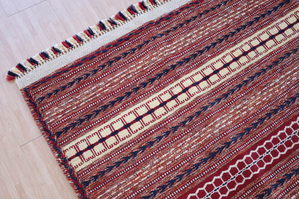 キリム　カラート産　201×149cm　手織り