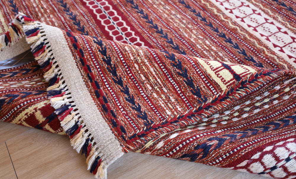 キリム　カラート産　201×149cm　手織り