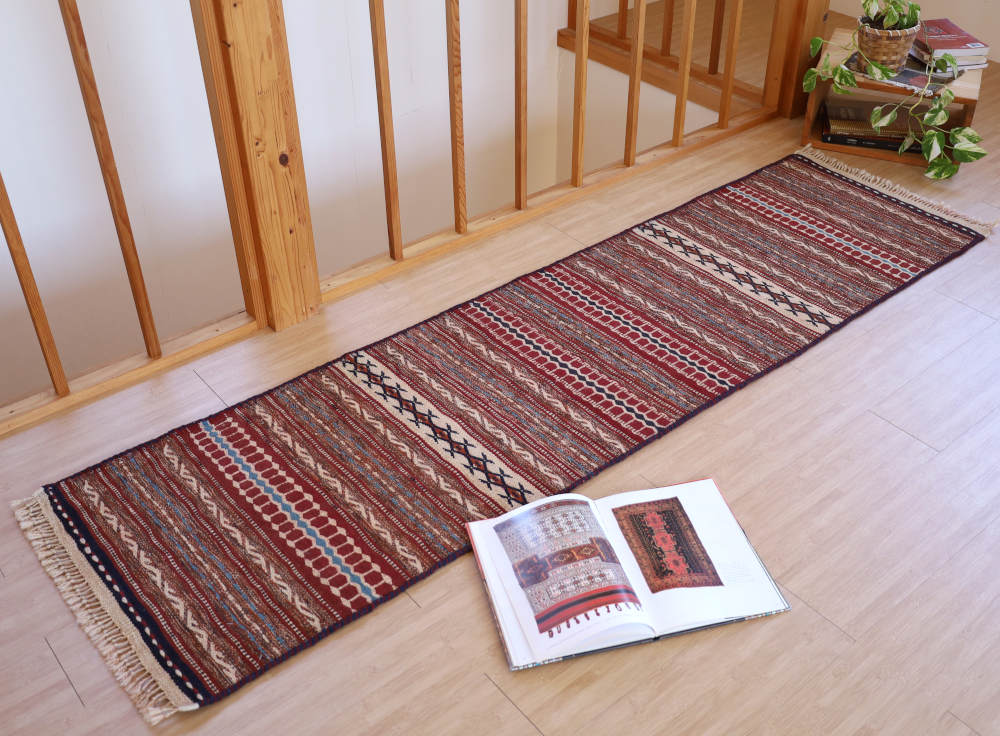 キリム　カラート産　206×57cm　