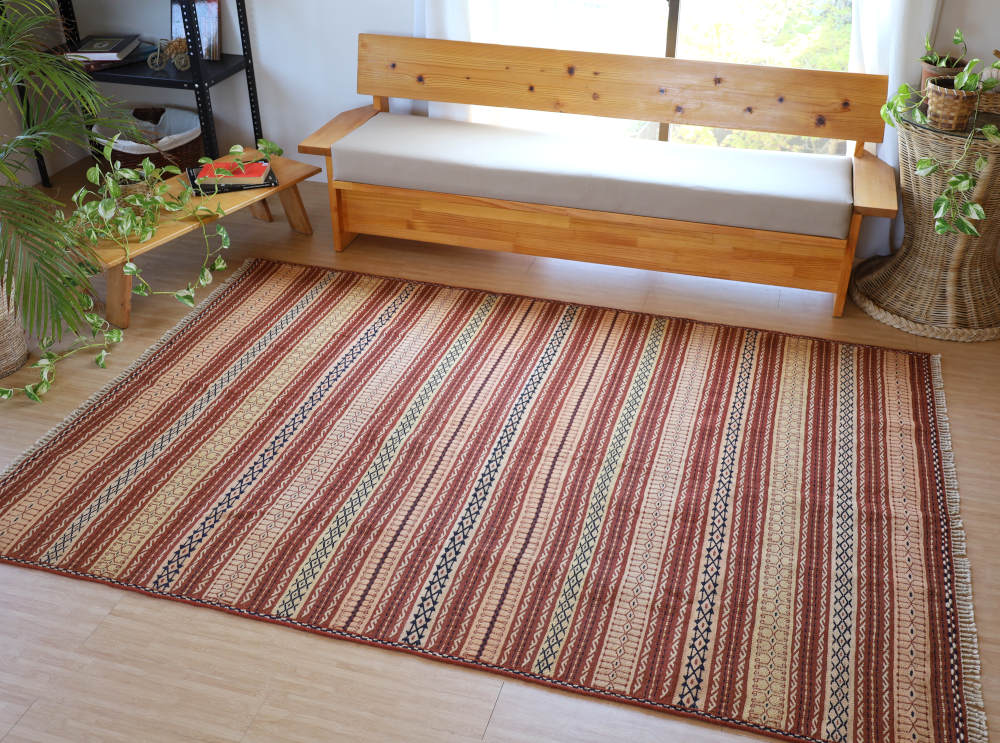 キリム　カラート産　240×165cm　