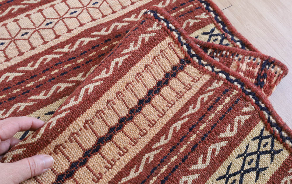 キリム　カラート産　240×165cm　