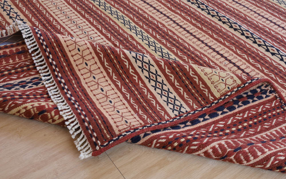 キリム　カラート産　240×165cm　