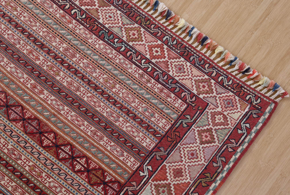 スマック織りキリム　イラン・ダシュテモガン産　156×109cm 角の模様