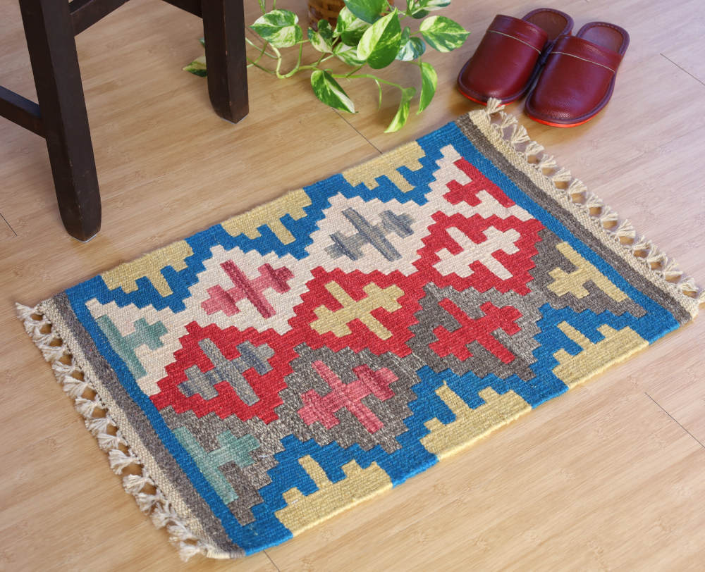  ミニキリム　シーラーズ産　k21508