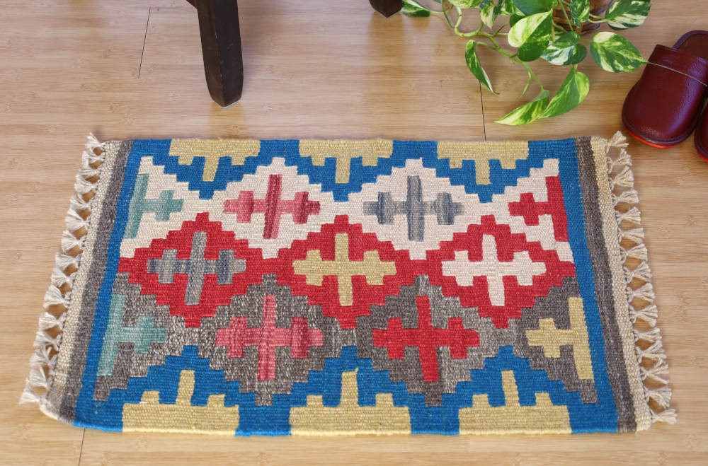 ミニキリム　シーラーズ産