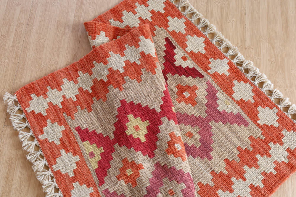 キリム玄関マット　イラン・シーラーズ産　87×66cm 全体の色模様の雰囲気