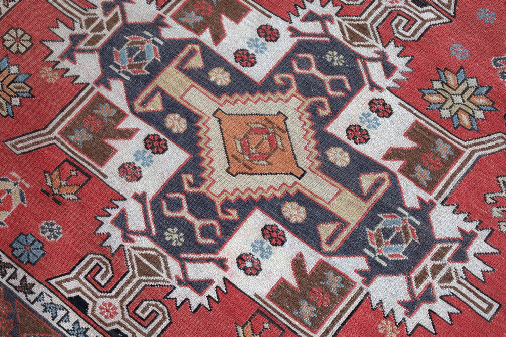 シルジャン産ヴィンテージスマックキリム　141×108cm 織り地の風合い