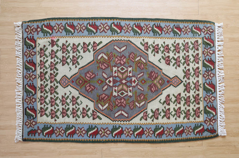 キリム玄関マット　イラン・セネ産　90×57cm 上から見た全体像