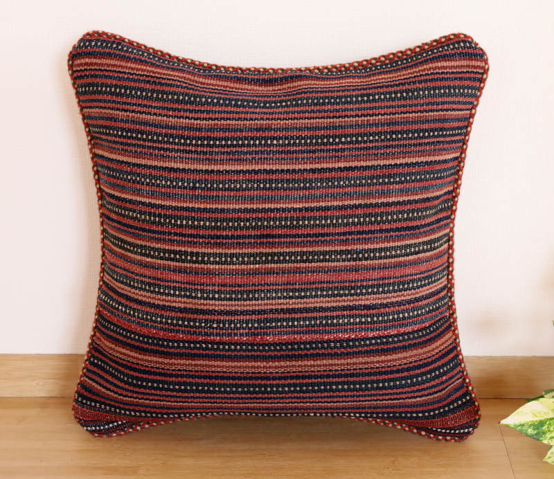 オールドキリムクッションカバー yk21555（43×42cm）表面・手織り、風合いのある一枚
