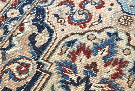 ペルシャ絨毯の品質は、裏面だけではわかりません