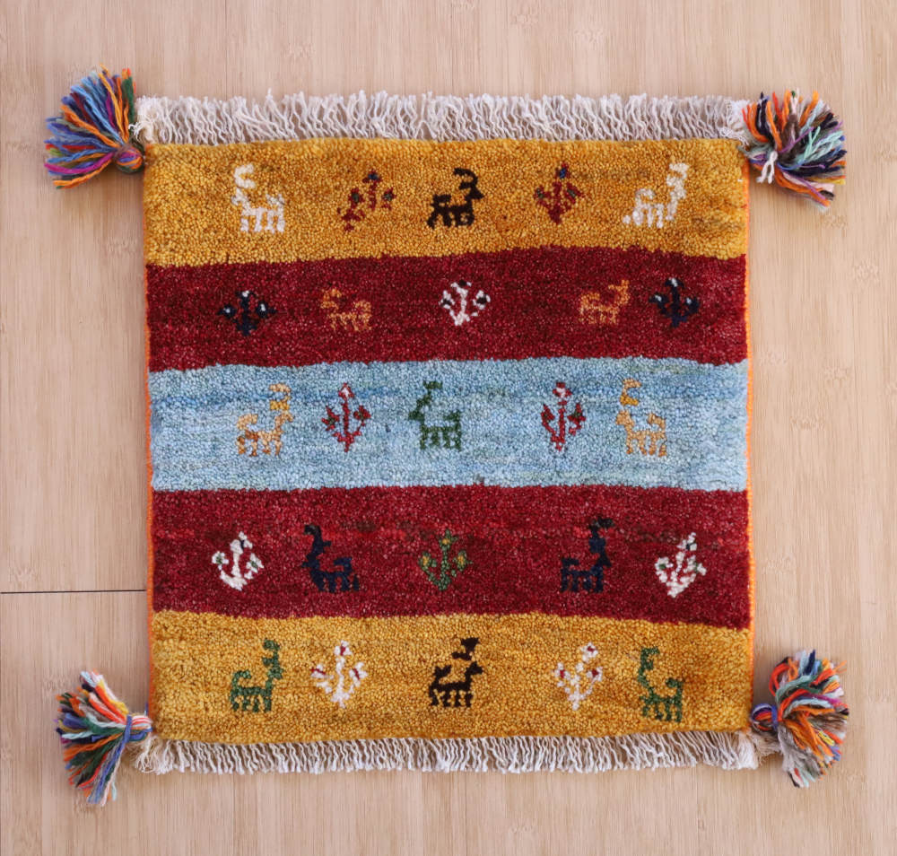 ギャッベ座布団の全体像