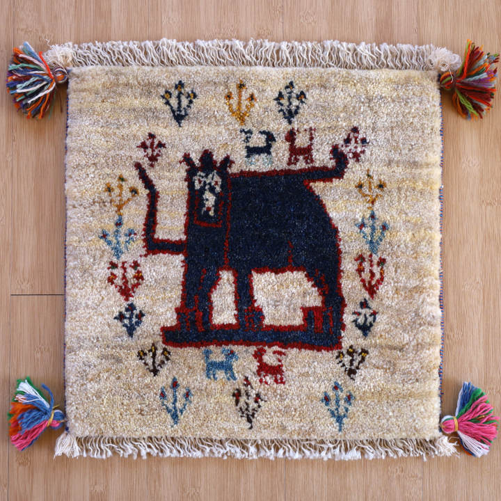 ギャッベ座布団　約40×40cm　イラン産・手織り