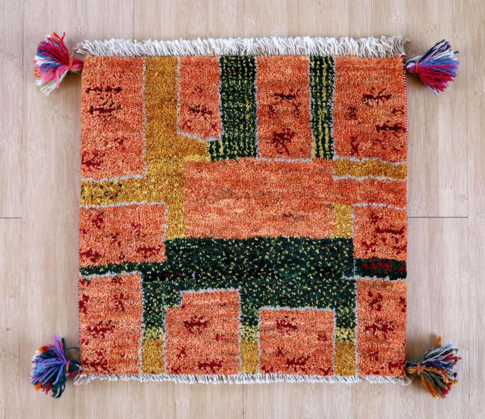 ギャッベ座布団の全体像