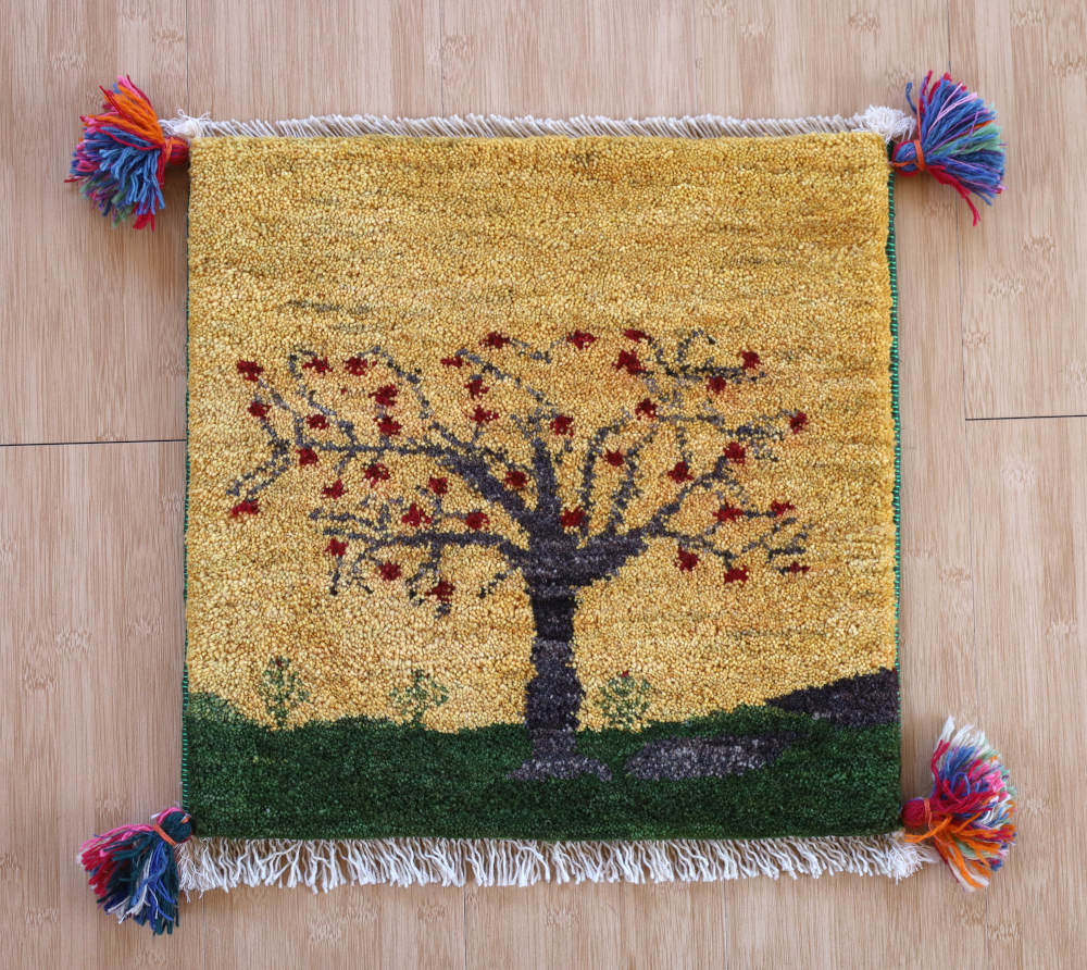 ギャッベ座布団の全体像