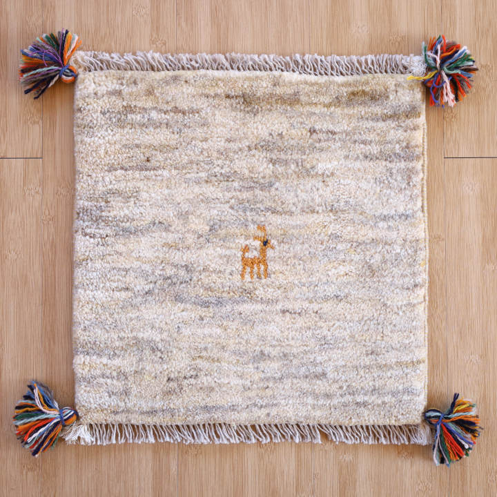 ギャッベ座布団　約40×40cm　イラン産・手織り
