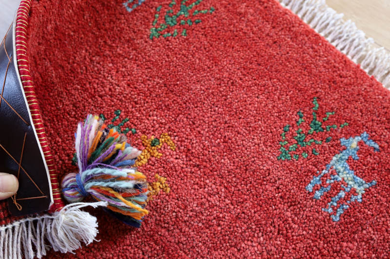 ギャッベ座布団cz21686の毛足と裏面の様子