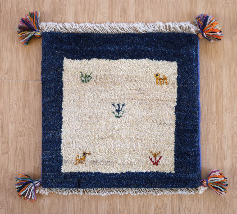 ギャッベ座布団cz21701の全体像