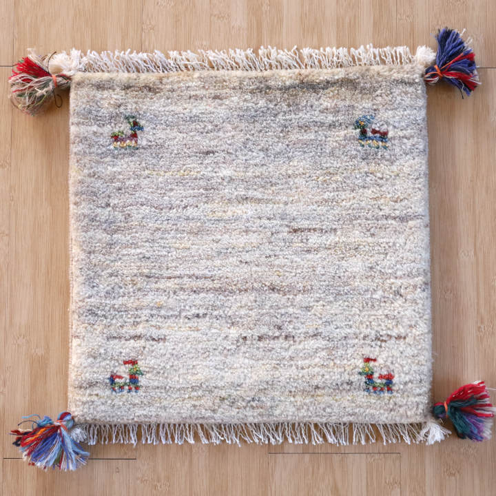 ギャッベ座布団　約40×40cm　イラン産・手織り