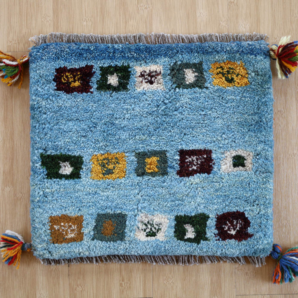 ギャッベ座布団　約40×40cm　イラン産・手織り