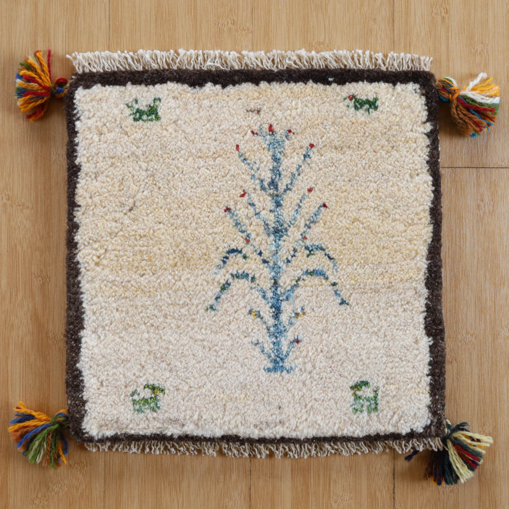 ギャッベ座布団　約40×40cm　茶・アイボリー　イラン産・手織り
