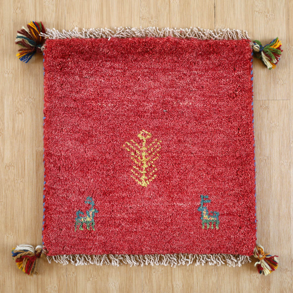 ギャッベ座布団　約40×40cm　赤　イラン産・手織り