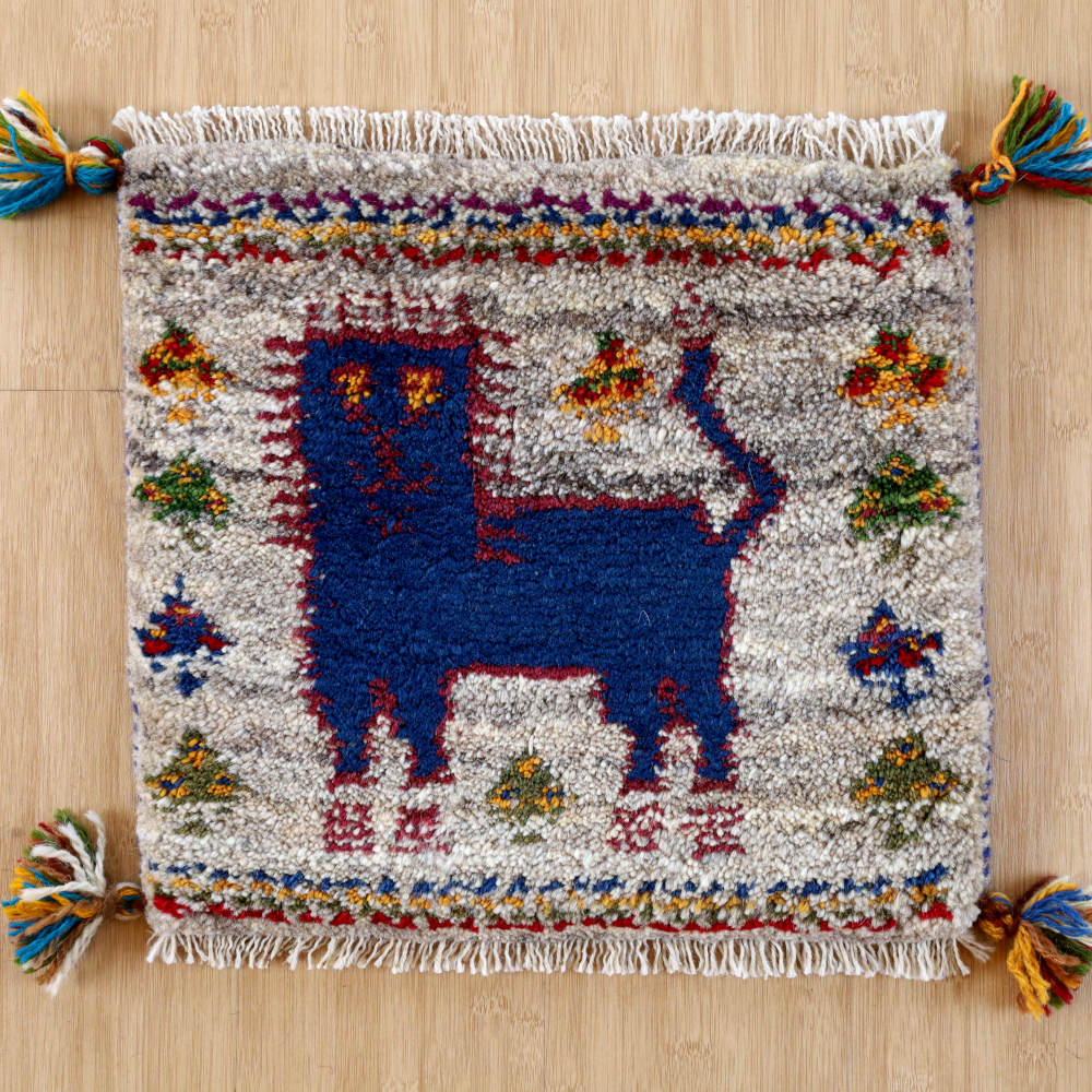 ギャッベ座布団　約40×40cm　グレー・青いライオン　イラン産・手織り