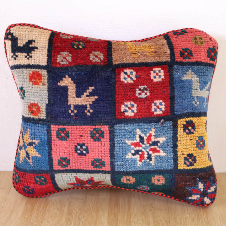 ギャッベクッションカバー　イラン産・手織りペルシャギャッベ