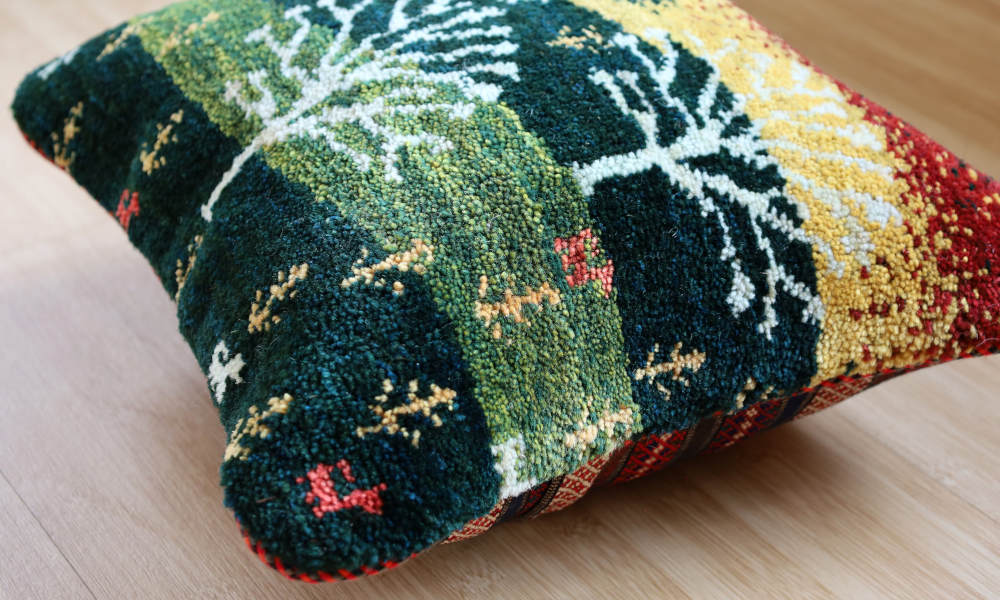 ギャッベ クッションカバー yc22090 35×38cm 横から見たところ。
